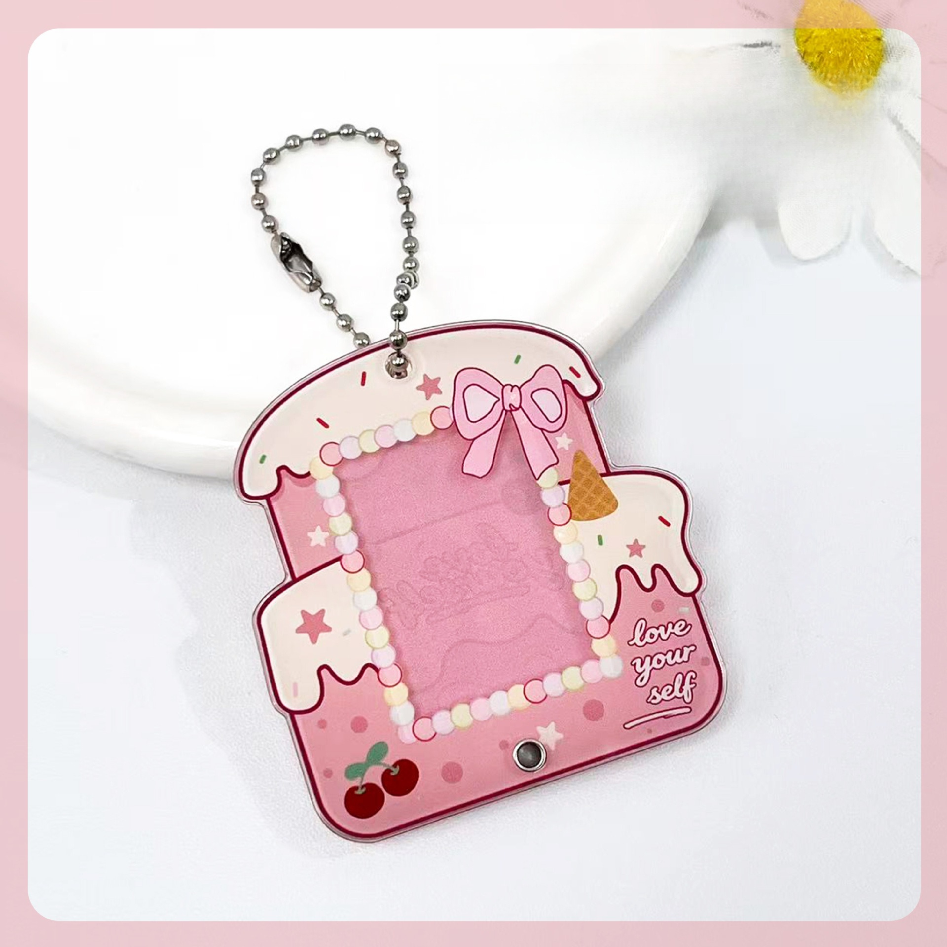 Cute Cake Photo Frame Keychain - Photography Exhibition recensione e prezzo